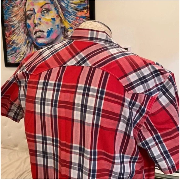 Vintage Levi’s Short Sleeve Pearl Snap Button-Up Shirt - Picture 10 of 13